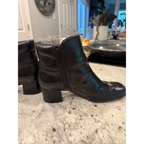 Easy Spirit Black Esmarmota Square Toe Leather Ankle Boot sz 6-1/2 - Picture 5 of 9